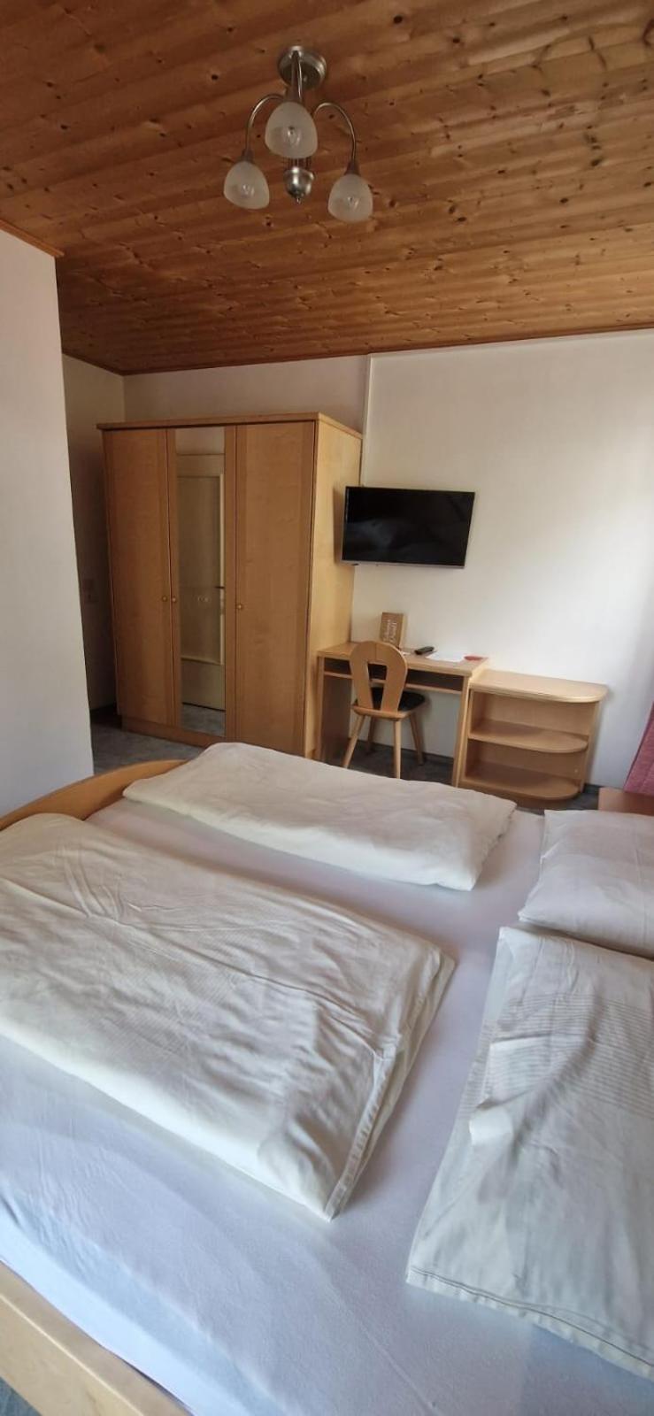 Garni Rika Bed & Breakfast Parcines Exterior photo